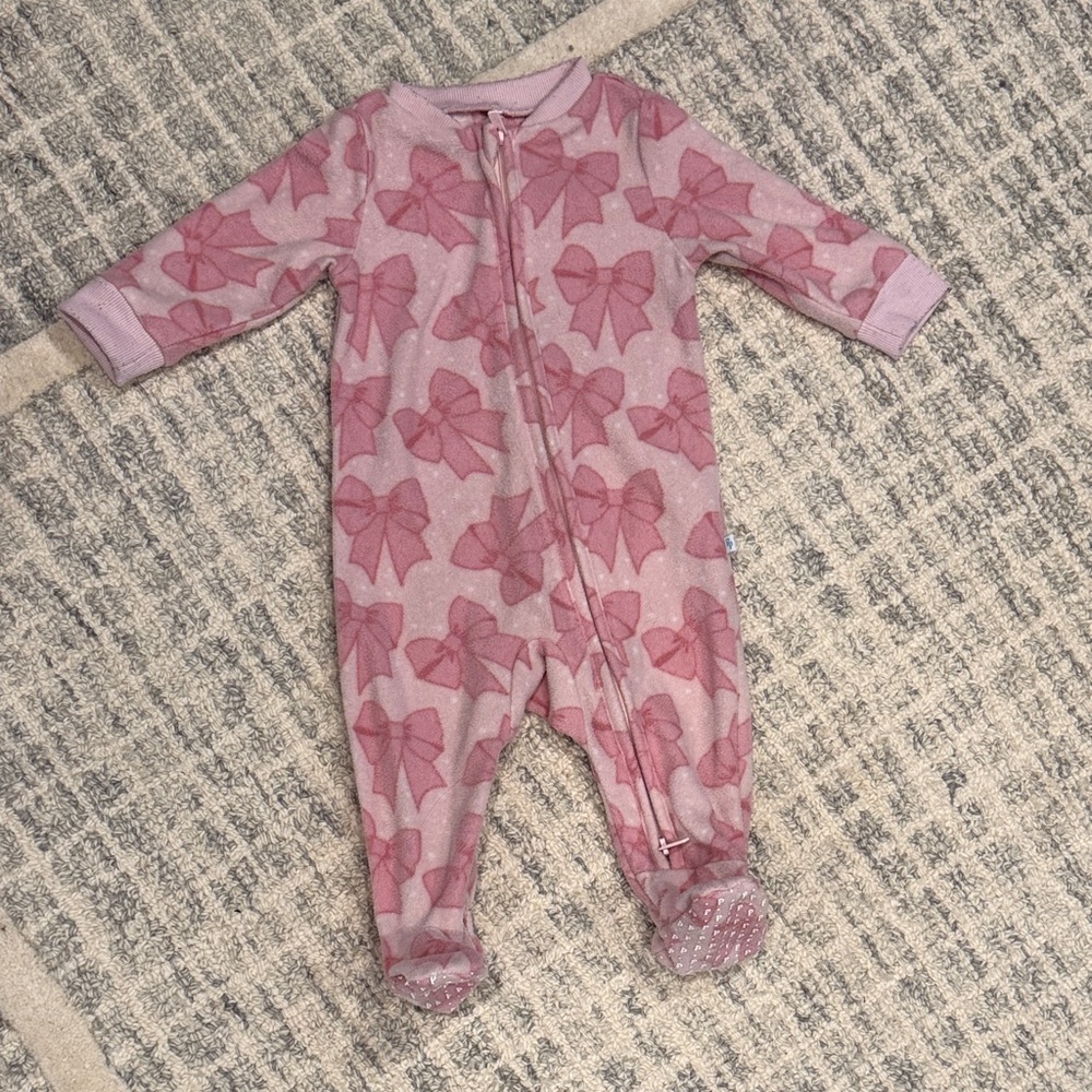 Pink Bow Patterned Fleece One Piece - Posh Peanut